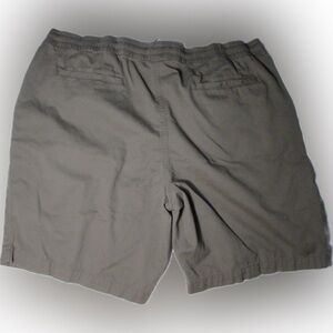 XL Green Sonoma drawstring shorts.